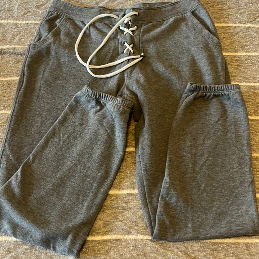 Aerie women’s lace up joggers